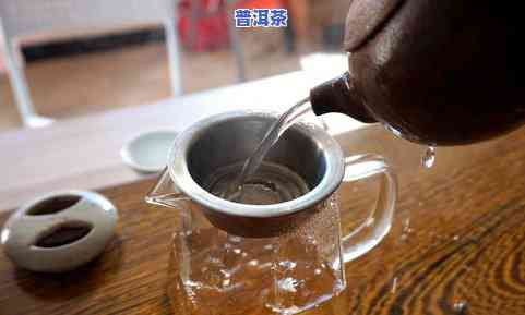 如何泡制老普洱茶饼子窍门：步骤、视频与图片全解析