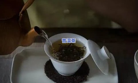 黑黑的茶叶是什么茶-黑黑的小块,是什么茶叶