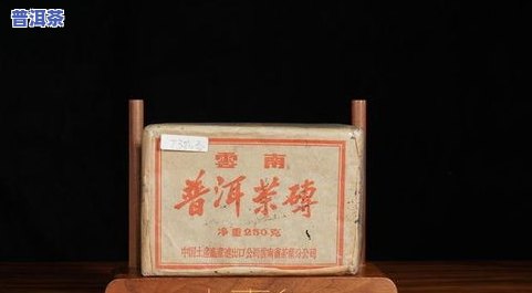 普洱茶包装纸出现黄点是否为假货？原因及解决办法