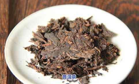 为什么普洱茶有熟茶与生茶之分？怎样识别它们？为何熟茶价格相对较低？