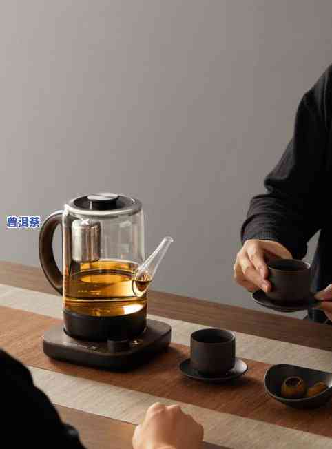 泡茶视频全过程视频讲解：茶艺师展示唯美泡茶手法与技巧