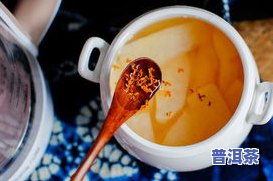 桂花银耳汤的功效：滋阴润肺、美容养颜，但三种人禁食，长期饮用对女人有益，但也有些禁忌需注意。