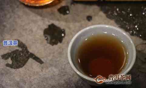 普洱茶里有絮状物团：正常现象还是质量问题？