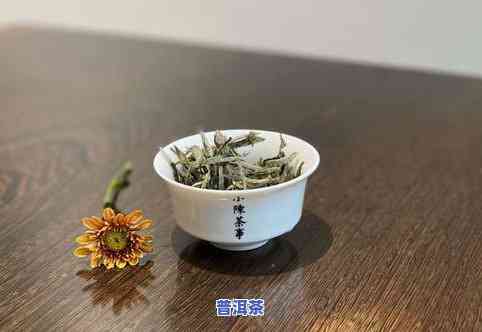 发霉的茶叶是否可以做花肥？了解其利弊与安全性的视频与图片解析