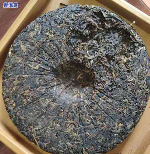 普洱茶饼压的紧怎么吃-普洱茶饼压的紧怎么吃才好