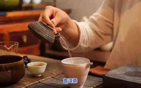 过年送礼长辈：普洱茶合适吗？