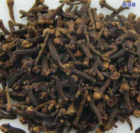 1976年布朗山老班章茶砖：探寻古树茶的价值与历史