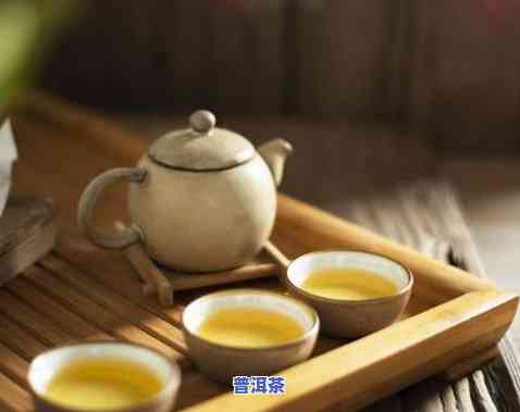 喝普洱茶为什么喉咙干涩，解密：为何喝普洱茶会感到喉咙干涩？