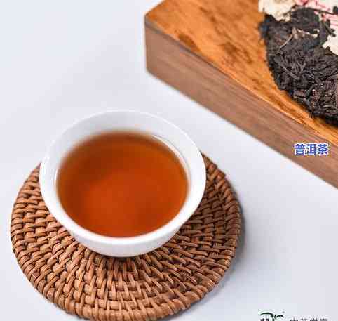 中茶牌圆茶和冰岛普洱茶哪个好，口感对比：中茶牌圆茶与冰岛普洱茶，谁更胜一筹？