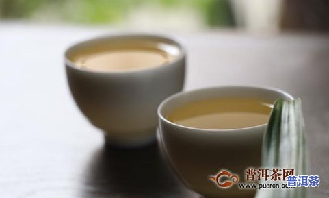 如何饮用普洱茶水：更佳方法与步骤详解视频