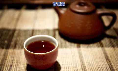 1976年老班章茶砖，穿越时空的味道：品鉴1976年老班章茶砖