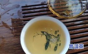 下关勐库冰岛母树沱茶开汤，品鉴传奇：揭秘下关勐库冰岛母树沱茶的开汤过程