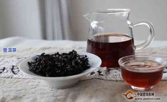 普洱熟茶配什么好喝的，探索美味：普洱熟茶的更佳搭配饮品