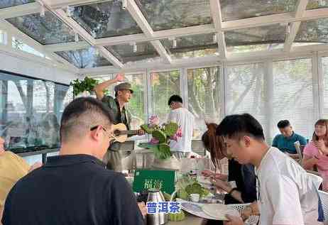 福海老班章2013茶饼，品味福海老班章2013茶饼：一次特别的茶叶之旅