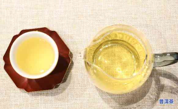 云南平西王府普洱茶砖1000g，【平西王府】云南普洱茶熟砖茶1000克 纯料宫廷级老班章压制 储存转化价值高 送礼佳品