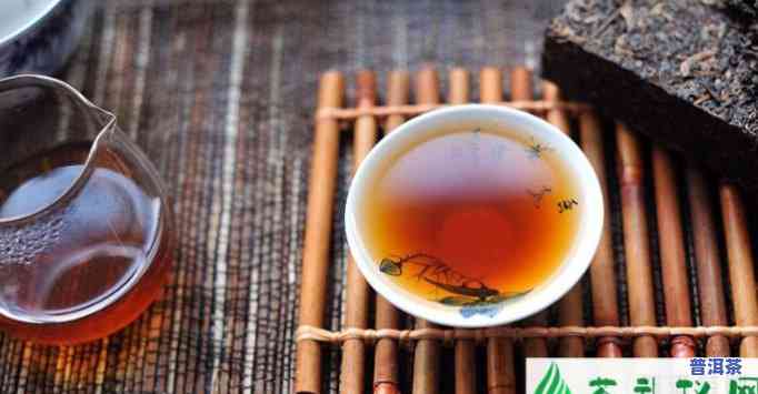 红茶和普洱哪个更助消化，红茶or普洱？哪种茶更能促进消化？