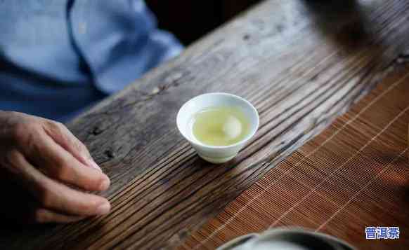 普洱茶有刮油的功效吗，普洱茶真能刮油？探究其功效与科学依据