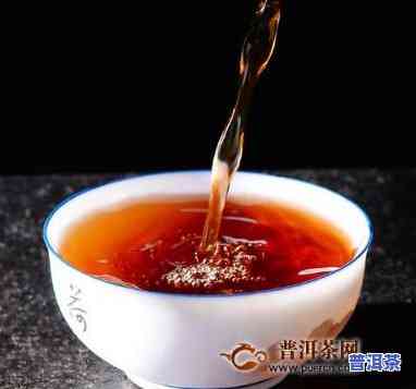 喝普洱茶膏的好处：探究其优点、功效及可能的风险