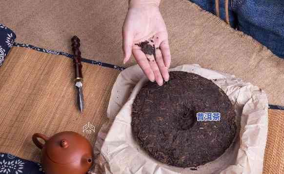 普洱熟茶饼开启方法：详细步骤与视频教程