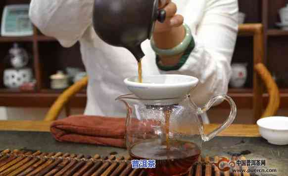 陈年的普洱茶怎样泡才好喝，陈年普洱茶的正确冲泡方法，让你品尝到更美味的口感！