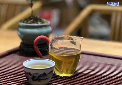 鲜桂花可以泡普洱茶吗功效和作用，桂花普洱茶：鲜桂花泡制，特别功效与作用解析