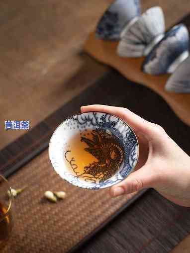 普洱茶斗笠杯是什么茶叶-普洱茶斗笠杯是什么茶叶做的