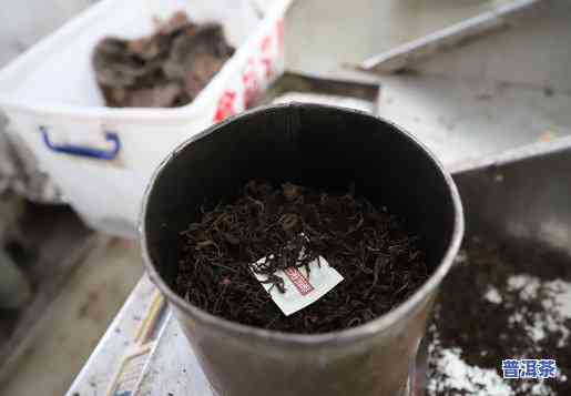 古代普洱茶怎么压饼的呢视频，揭秘古法普洱茶压制过程：视频解析古代普洱茶如何压饼