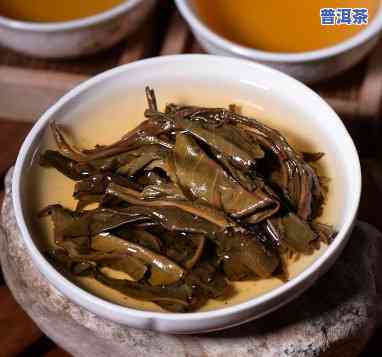 陈旧普洱茶能喝吗，陈年普洱茶是不是还能饮用？探讨其适饮期与品质变化