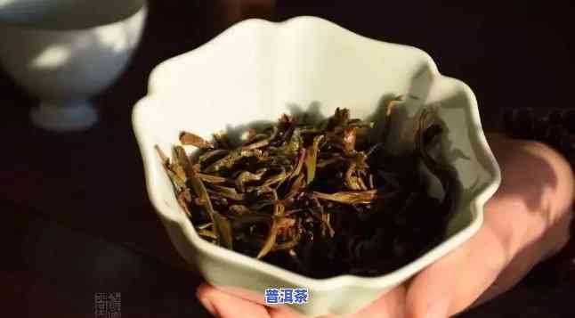 班章普洱茶：汤色、口感与纯料茶底全面解析