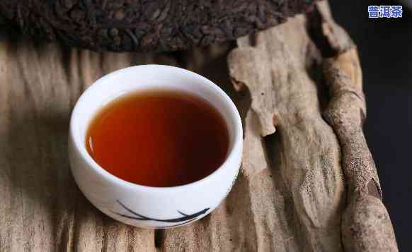 普洱茶是红茶类的吗，普洱茶属于红茶类吗？探究其分类和特点