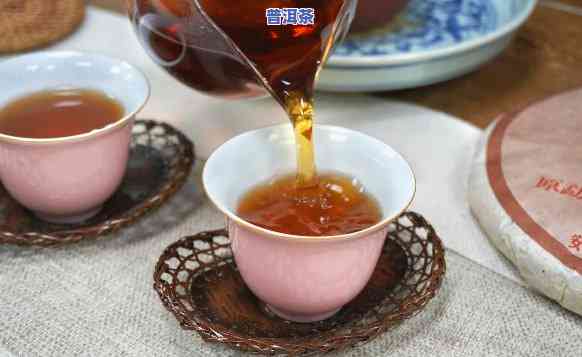 普洱茶干茶饼泡蜂蜜好吗，普洱茶与蜂蜜的完美结合：干茶饼泡蜂蜜的健康饮品选择