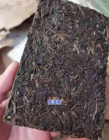 勐海老班章2002茶砖，探秘茶叶珍品：勐海老班章2002茶砖的传说与故事