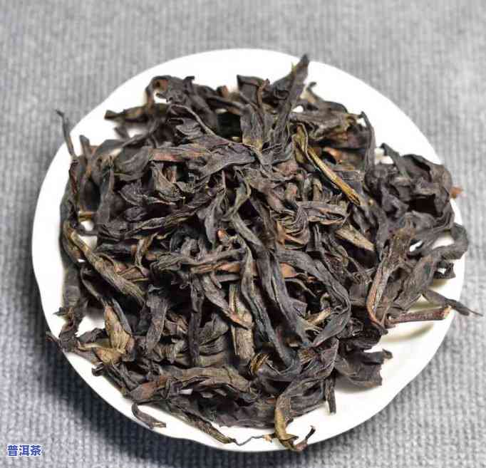 大红袍是乌龙茶吗，探秘茶叶世界：大红袍，究竟属于哪种茶类？