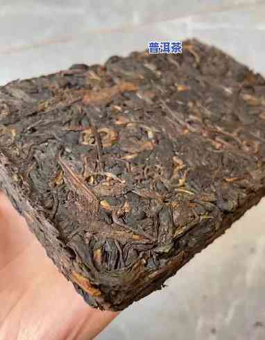 2002年老班章茶砖的价格是多少？