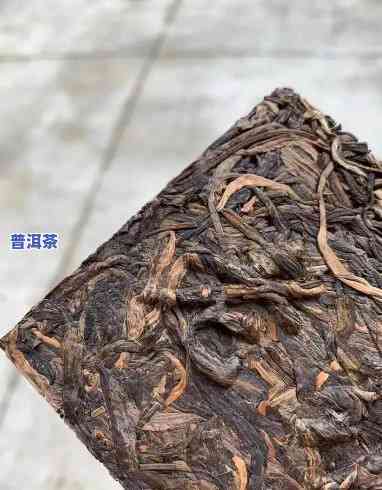 深入解析：老班章茶砖生茶的口感与特性