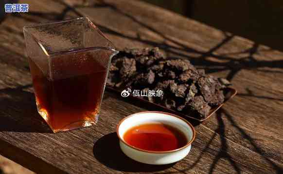 老班章老茶头是什么茶，探秘茶叶世界：什么是老班章老茶头？