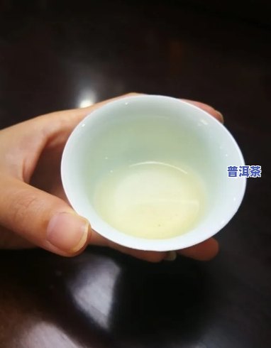 泡普洱茶的水能直接喝吗有吗，泡普洱茶的水可以直接饮用吗？是不是有？