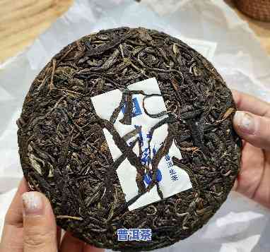 普洱茶饼太硬是差的吗，普洱茶饼硬度与品质的关系：差的普洱茶饼真的会更硬吗？