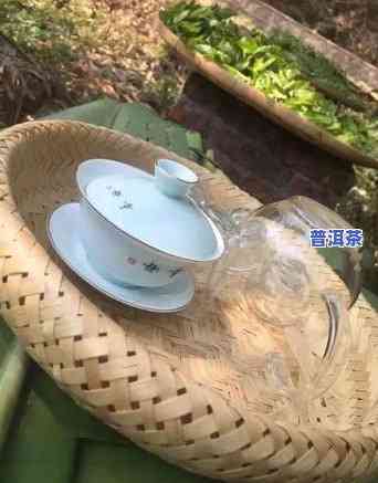 普洱茶泡久会变色吗？起因解析与图片展示