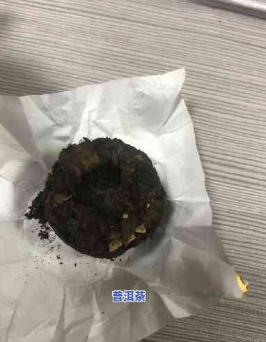 喝了普洱茶拉屎都是金黄色怎么回事，普洱茶的秘密：为何喝后大便呈金黄色？