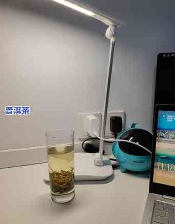 绿茶菊花茶一起泡有什么功效，绿茶与菊花茶一同冲泡，有哪些神奇的养生功效？