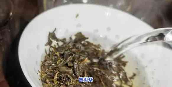 普洱茶一天多少克，普洱茶的每日饮用量是多少？一份详细的指南