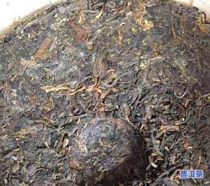 普洱茶叶上有白色绒毛可以喝吗？是不是有？附图