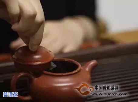 普洱熟茶紫砂壶泡茶技巧详解：视频、方法全攻略