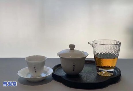 白茶和普洱茶视频对比分析报告，深度解析：白茶与普洱茶的视频对比分析报告