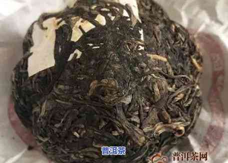 普洱茶长白色的东西，揭秘普洱茶中的白色物质：它们是什么，有何作用？