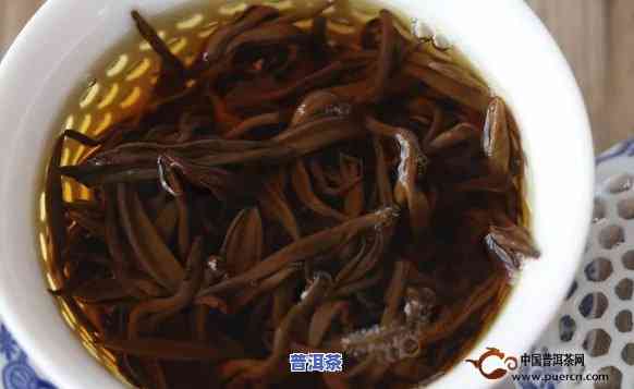 怎样冲泡滇红茶()，完美指南：怎样冲泡出一杯香醇的滇红茶？